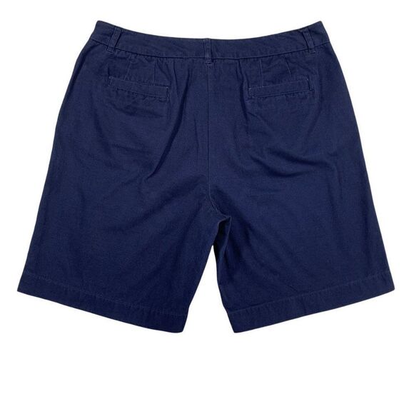 Covington Women's Blue Signature Fit Khaki Shorts‎ - Picture 4 of 7